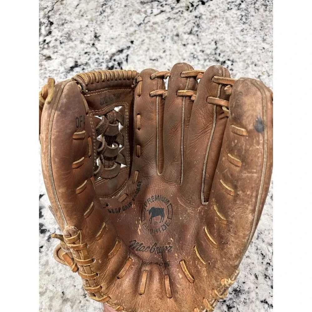 Vintage 1970s MacGregor OF4‎ Baseball Glove 12.5